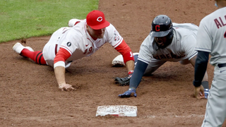 Joey Votto almost pulled off the incredibly rare unassisted triple play
